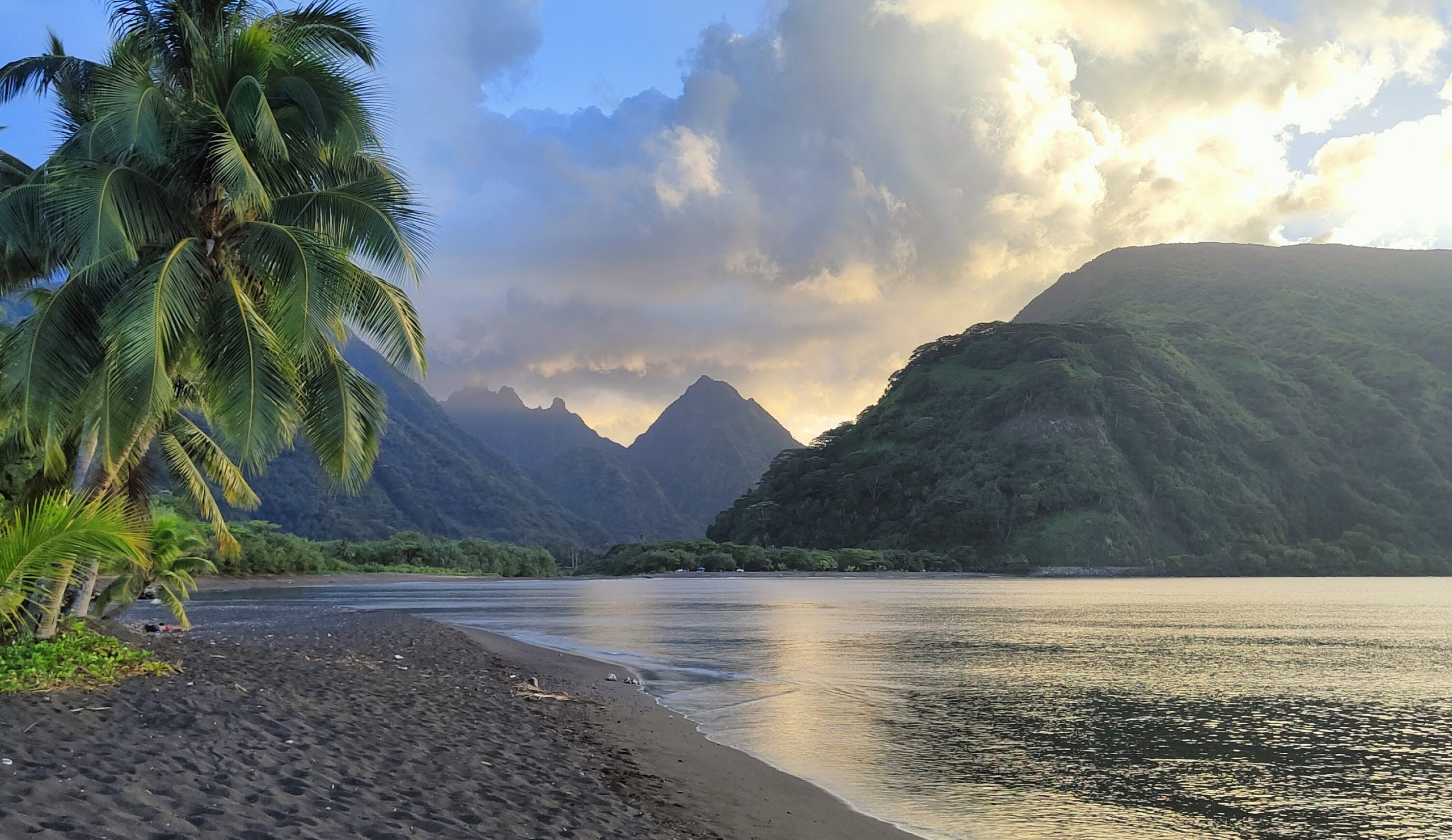 Tautira à Tahiti Baie de Tautira sur l'île de Tahiti